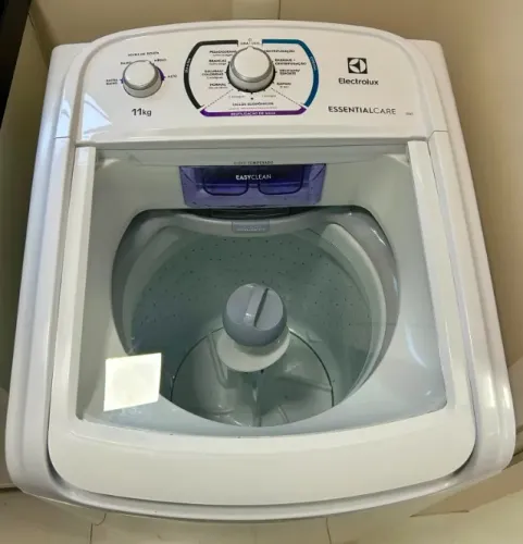 Máquina de Lavar Electrolux 11 Kg Essencial Care
