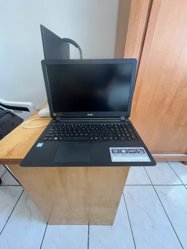 notebook Acer Aspire ES15, modelo ES1-572-33SJ