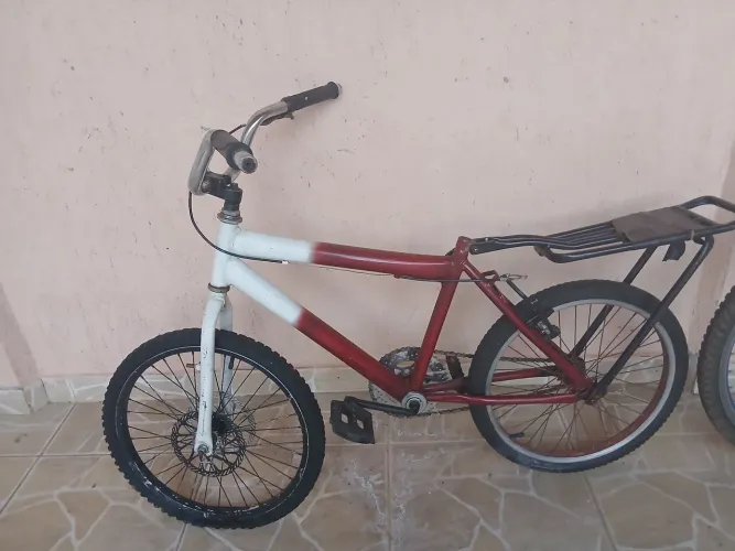 Vendo bicicleta pequena