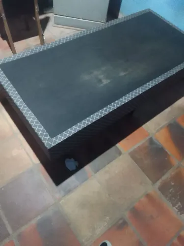 Vendo essa cama box de solteiro inteirinha nada quebrado só buscar em canos não entrego