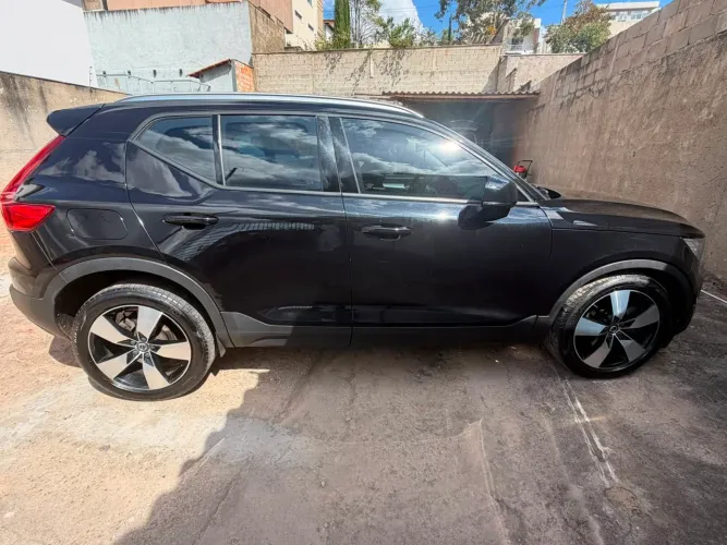 Volvo XC40 T-5 Momentum 2.0 252cv AWD 2019