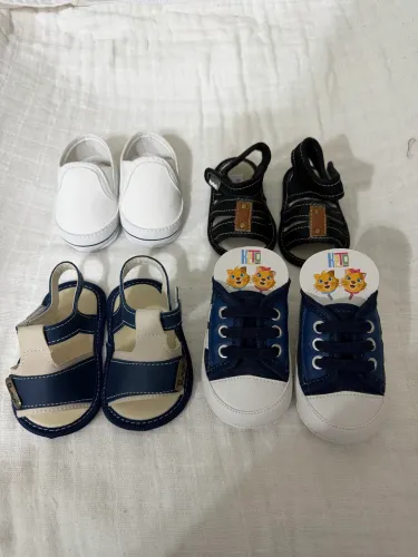 Sapatos de bebê tamanhos 13, 14, 15 e 16 - 03 a 08 meses