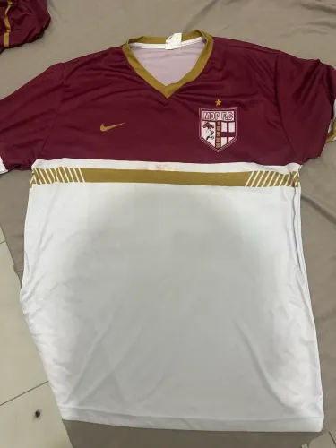 Vende-se Uniforme de futebol completo