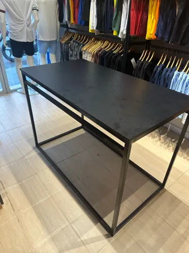 Expositor de roupa 