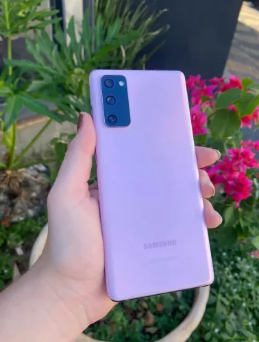 Samsung S20fe 256GB, zerado tudo original sujeito à qlqr teste!Cartão de crédito até 12x