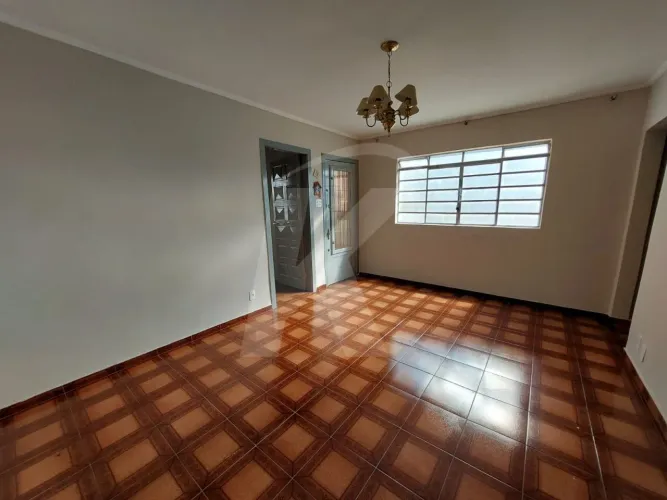Casa com 3 quartos, edícula, churrasqueira e 3 vagas - Parada Inglesa