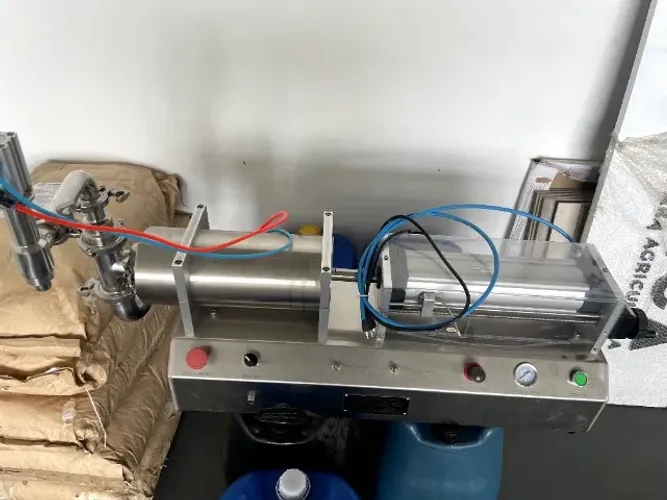 Envasadora Semiautomática de Líquidos - Bico Único (500ml a 5000ml)
