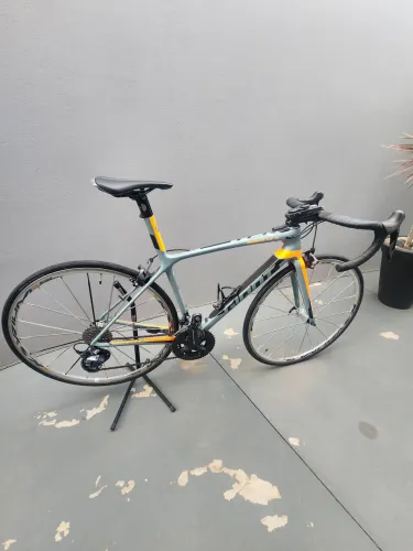 Giant Advanced SL Carbono Ultegra 11v Mavic Ksyrium SL