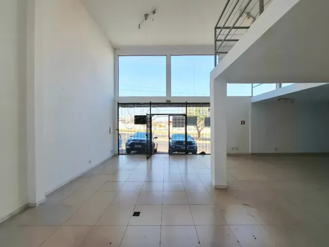 Loja de 158m² com amplo salão para locação - Alto da Boa Vista