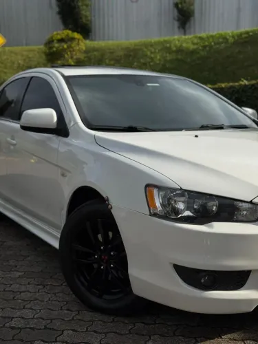 Mitsubishi Lancer HLE 2.0 16V 160cv Aut. 2016