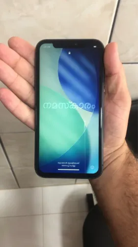 IPHONE 11 - 64 GB