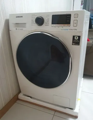 Sucata máquina de lavar e secar samsung