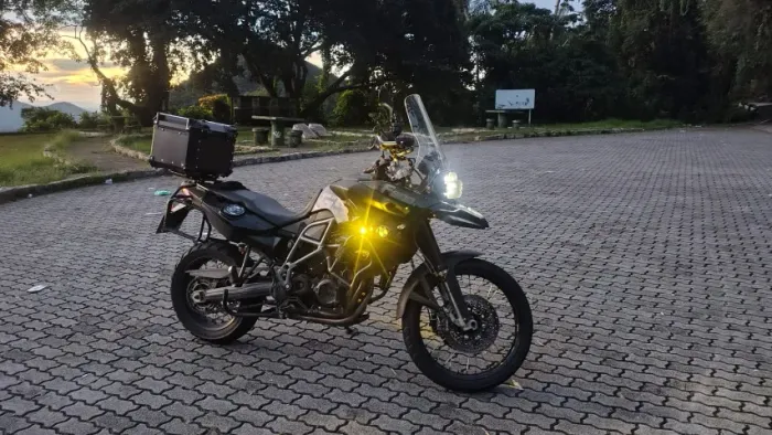 GS 800 TRIPLE BLACK a mais queridinha