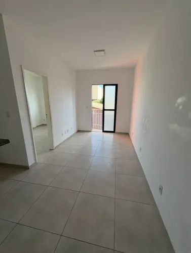 Vendo Lindo Apartamento 1/4 com Garagem