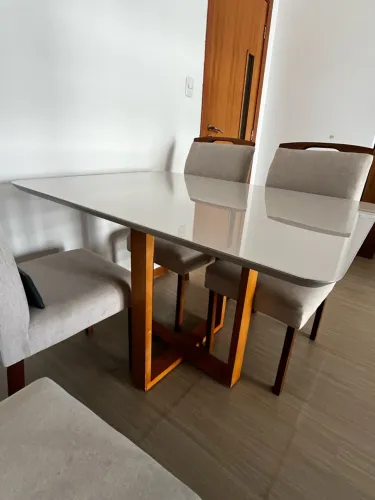Mesa- 4 cadeiras 