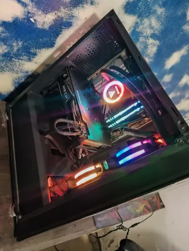 Pc gamer Ryzen 7 5700x, AMD RX 6750xt 12gb