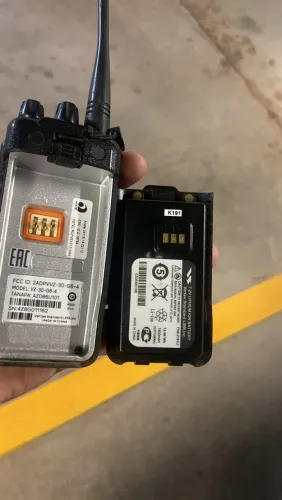 Rádio comunicadores-HT, marca Vertex- Standart modelo Vz 30-G6-4