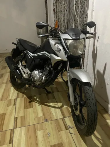 Troco por carro