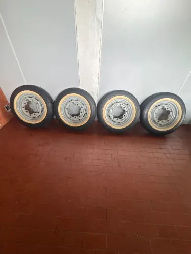 Roda fusca 5 furos