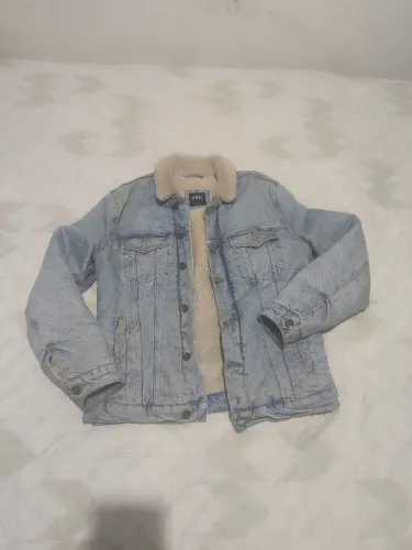 Jaqueta jeans forrada ZARA