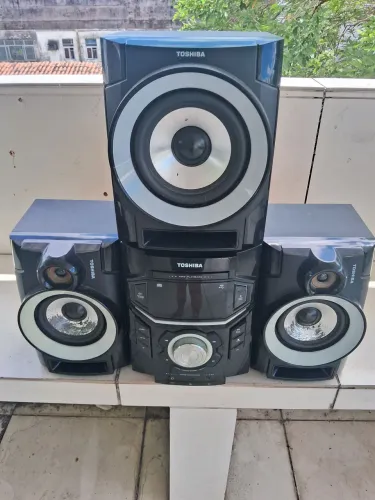 Som Toshiba com defeito, As caixas estam boas. 