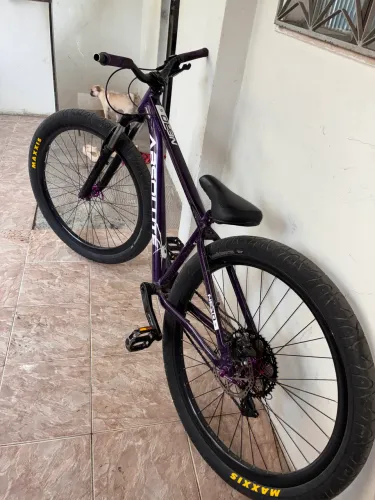 Nero 5 maxxis