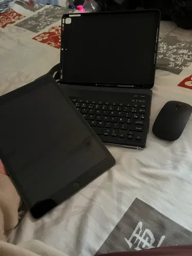 iPad 7 completo com teclado e mouse sem fio 
