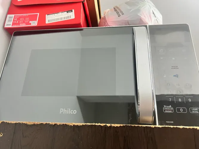 Micro-ondas Philco PMO23EB Limpa Fácil 20 Litros Potência de 1100W Cor Branco