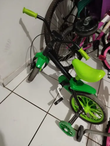 Bicicleta infantil menino 