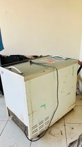 Freezer horizontal duas portas corrediças de vidro