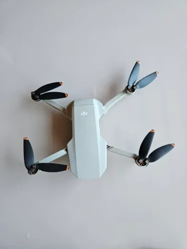 VENDO DRONE DJI MINI 2