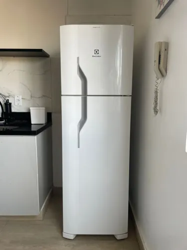 Geladeira Electrolux 2 portas 