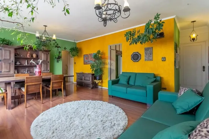 Oportunidade única na Rua Teodoro Sampaio: apartamento com 113m², 3 dormitórios e próximo 