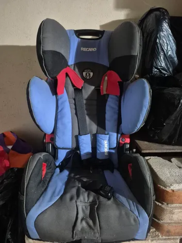 Cadeirinha marca recaro