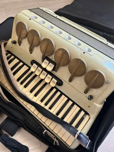 Acordeon Scandalli Brevetto - Sanfona