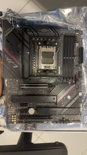 B650E-F gaming wifi, Asus Rog Strix