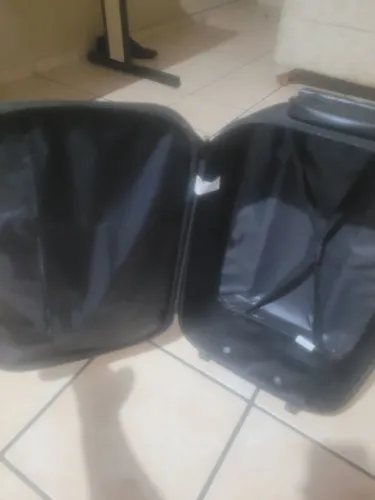 Mala de viagem usada 1x