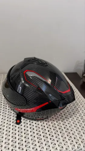 Capacete Bieffe carbon