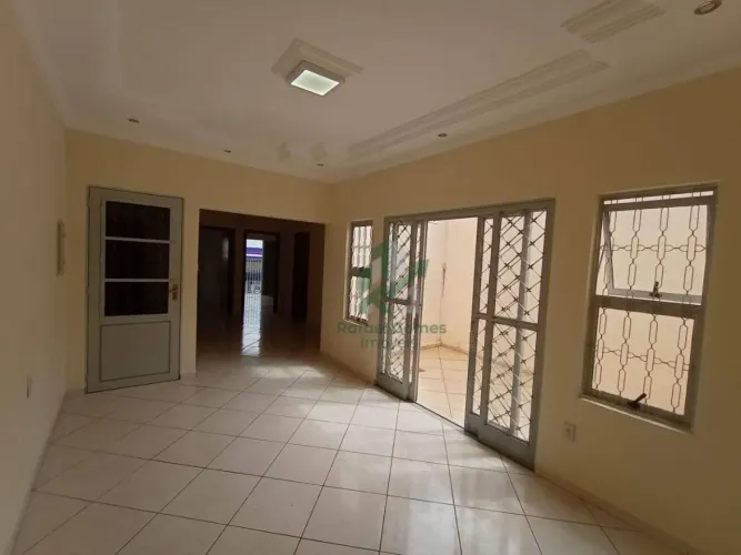 Casa com 3 dormitórios para alugar, 150 m² por R$ 2.400,00/mês - Areião - Mogi Guaçu/SP