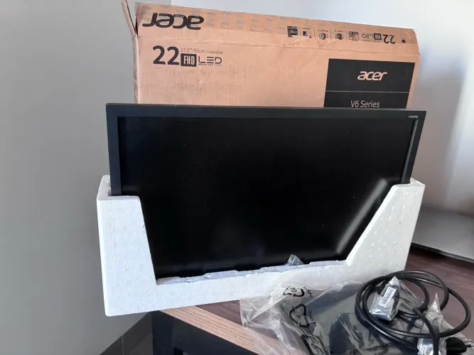 2 (dois) Monitores Acer V226HQL 21,5? Full HD LED USADOS