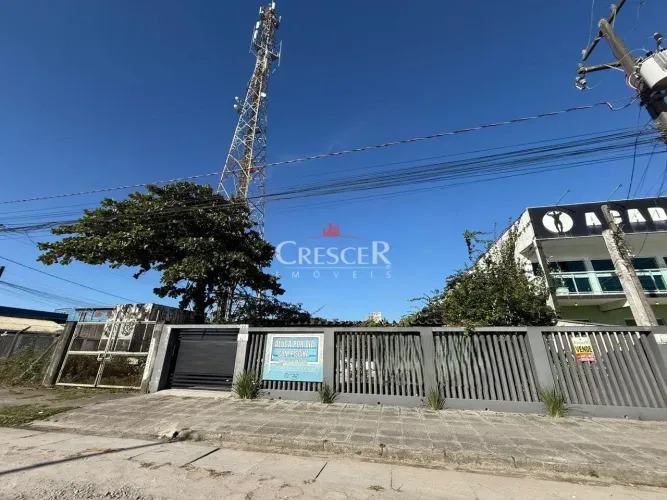 Casa com piscina para venda e com 4 quartos no balneário Flamingo em Matinhos