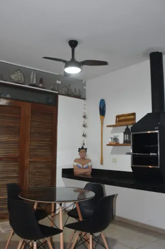 Linda casa para temporada na Maranduba- Ubatuba