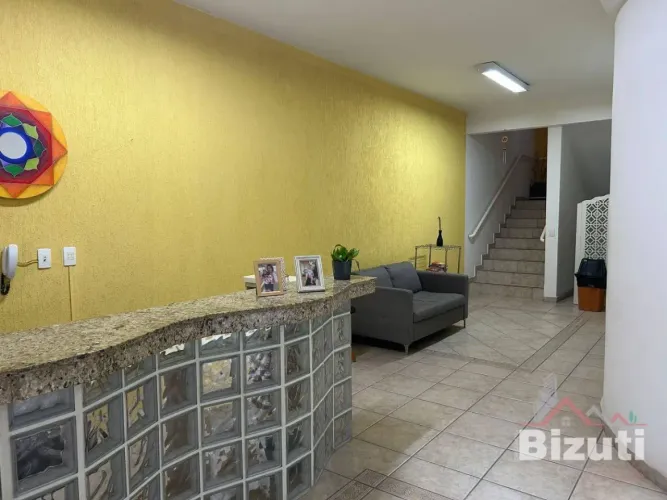 Casa Comercial Ampla à Venda e locação no Jardim Paulista Jundiaí/SP