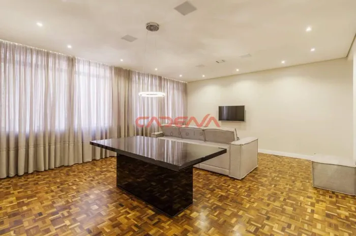 Apartamento com 3 quartos e 1 vaga para aluguel no Centro