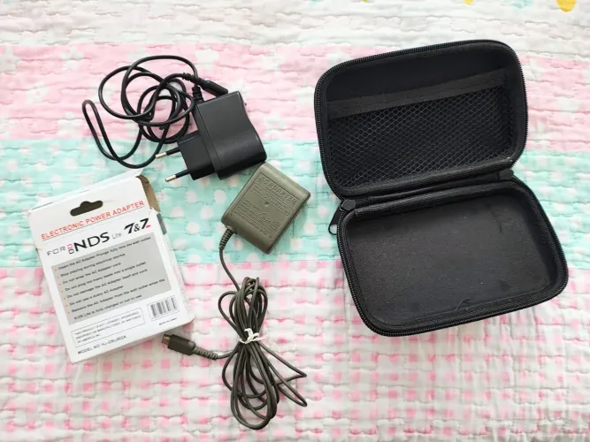 Carregador original Nintendo DS Lite