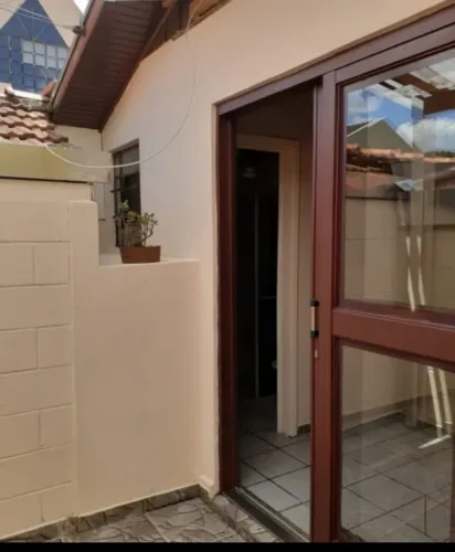 Kitinet para 1 pessoa sex feminino prox ao Shopping Água Verde 