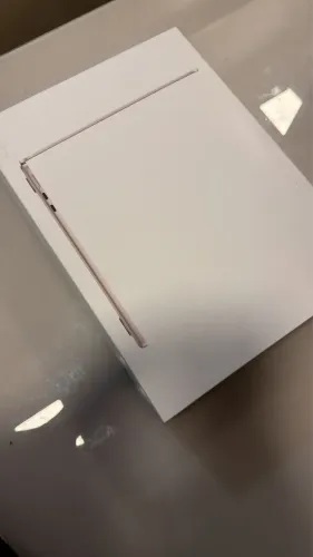 MacBook Air 13-inch M5Chip M5 SSD 1 TB 