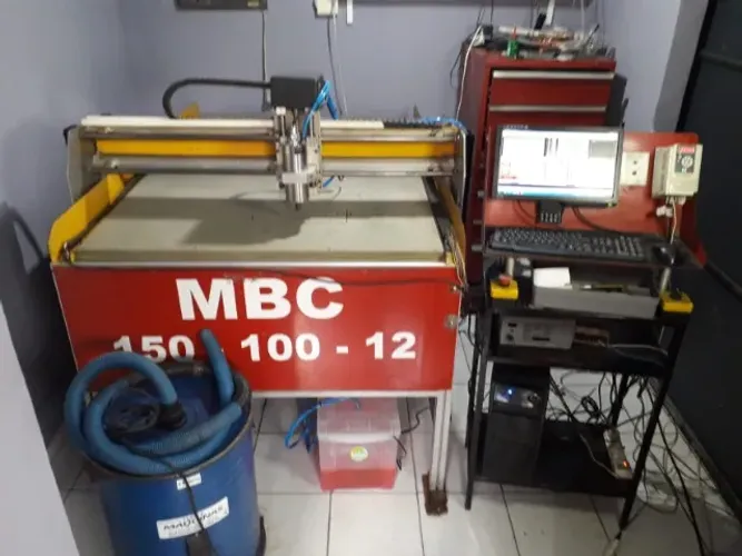 Router CNC tamanho 1,50m x 1,00m