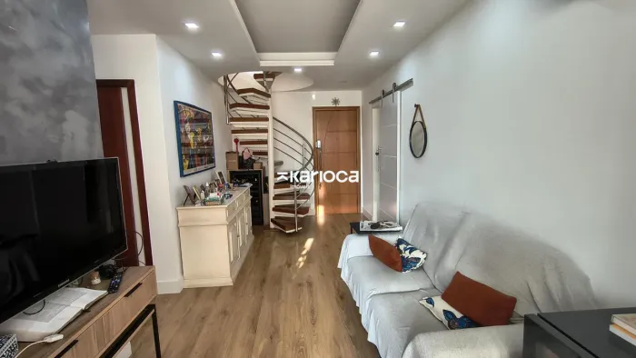 COBERTURA DUPLEX DE 03 QUARTOS ( 2 SUITES) NA REGIÃO DA ABM COM 02 VAGAS
