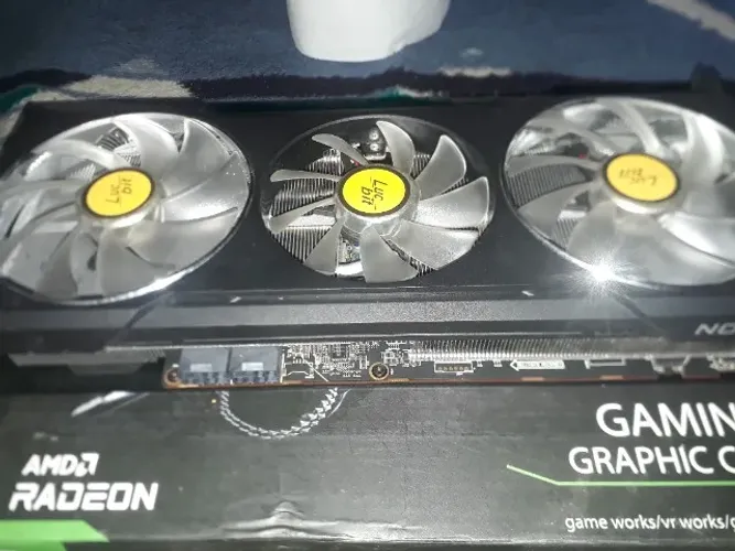 Placa de video Hellhound 6700XT 12GB